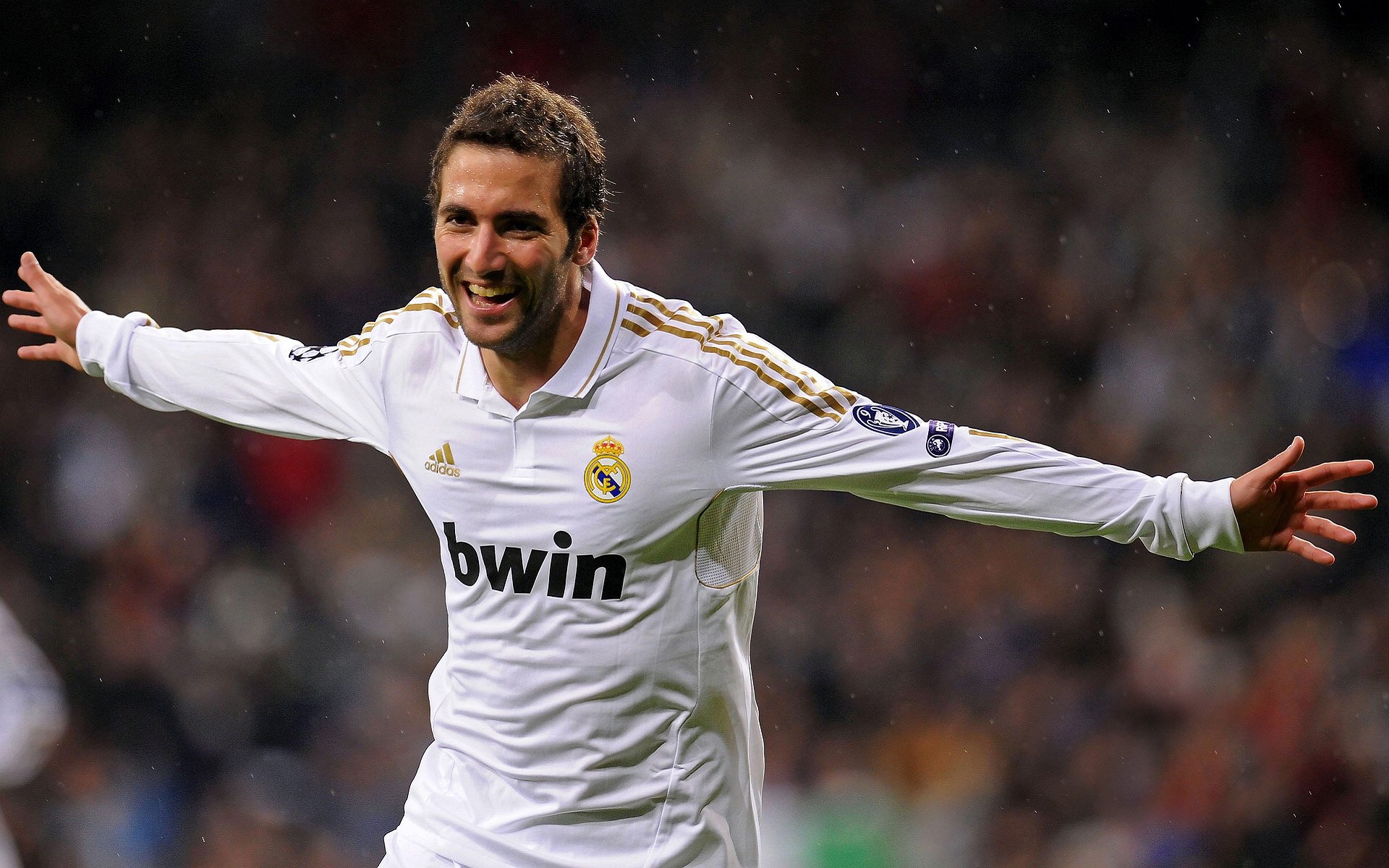 马赛本赛季是否具备争冠希望，马赛21-22赛季球衣